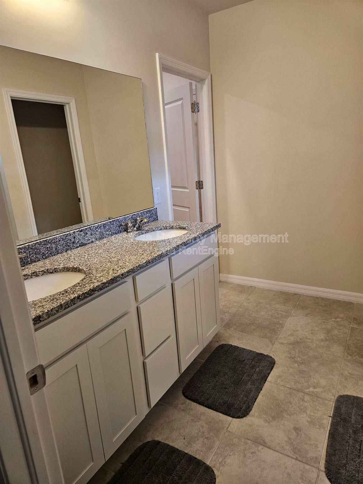 16031 Enclaves Cove property image
