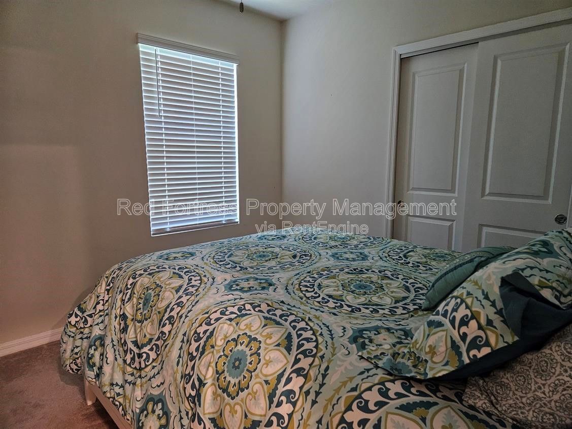 16031 Enclaves Cove property image