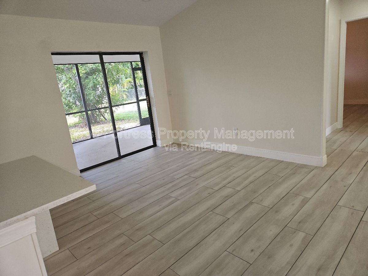 1420 SE 19th St property image