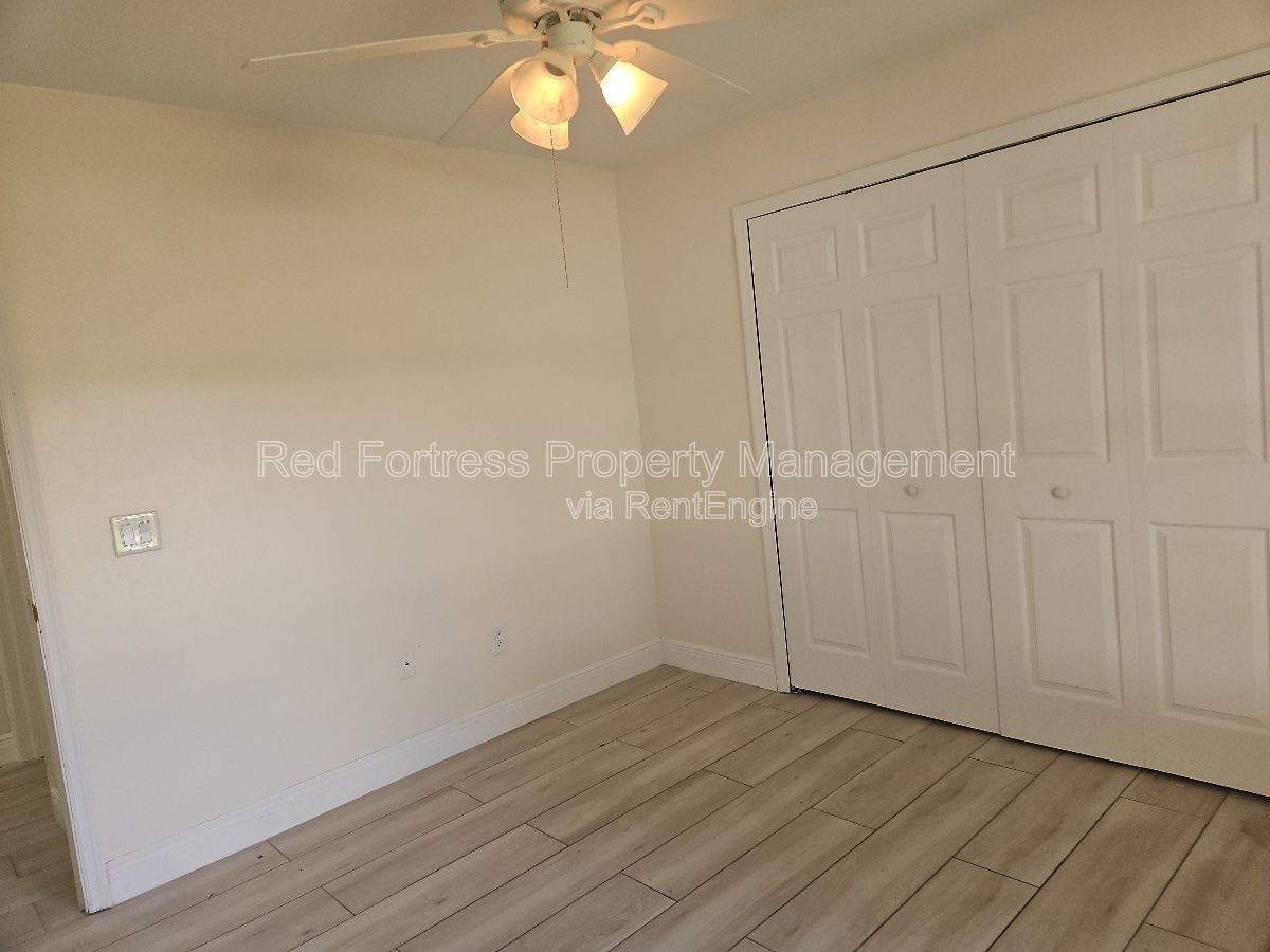 1420 SE 19th St property image