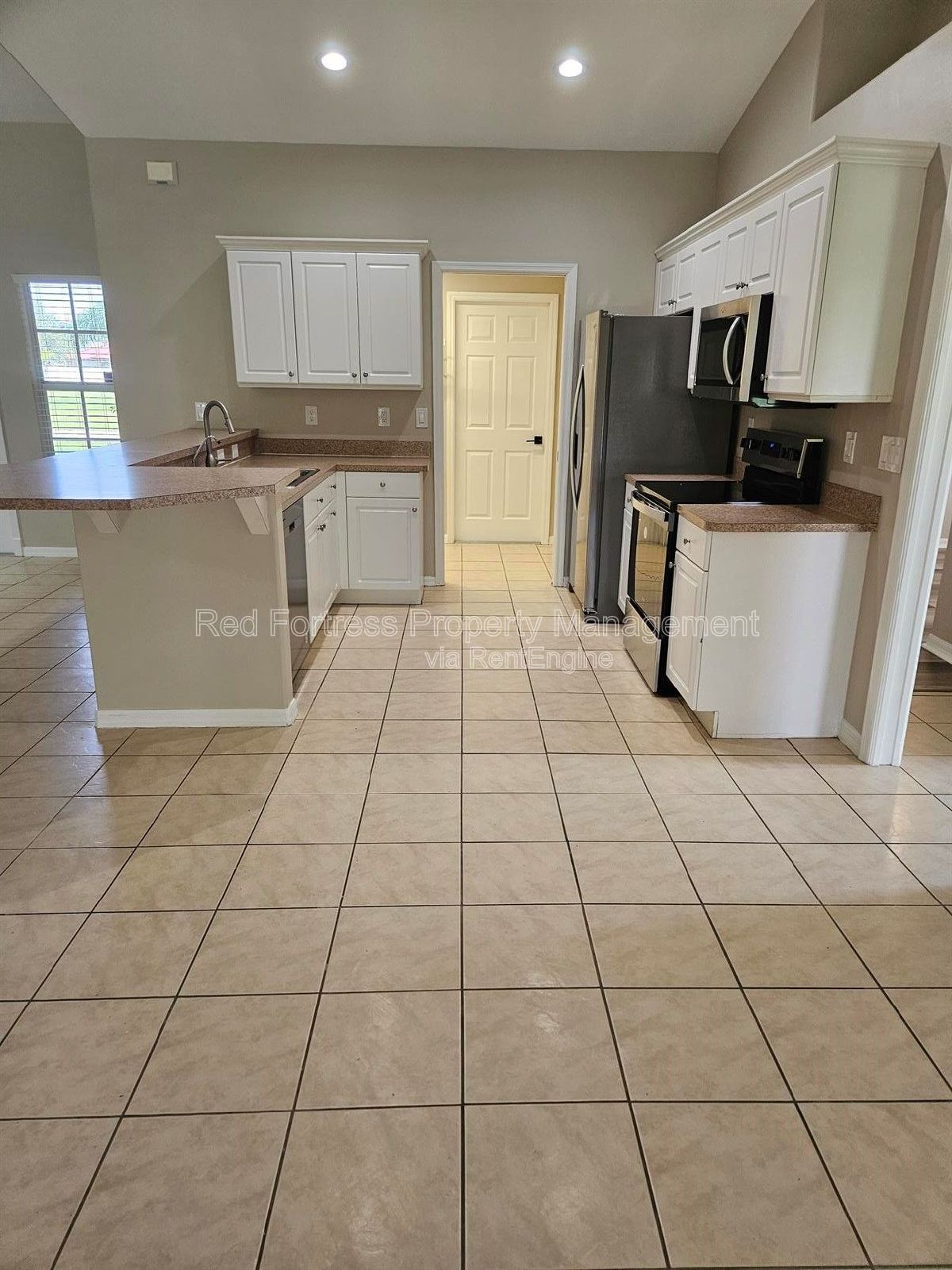 1138 NW 15th Ter property image