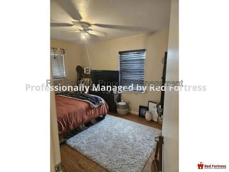 9225 King Rd E property image