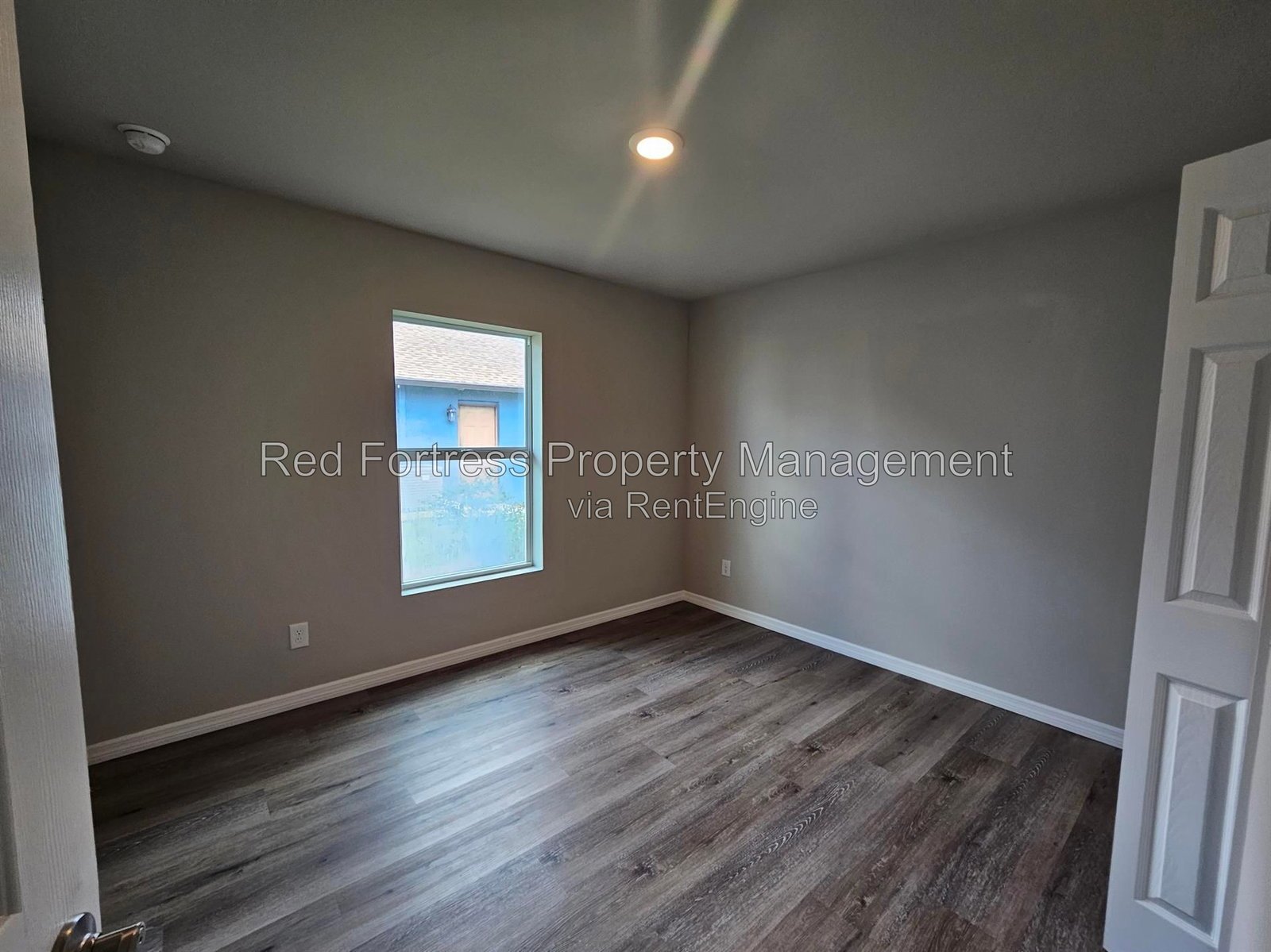 2300 NW 9th Ave property image