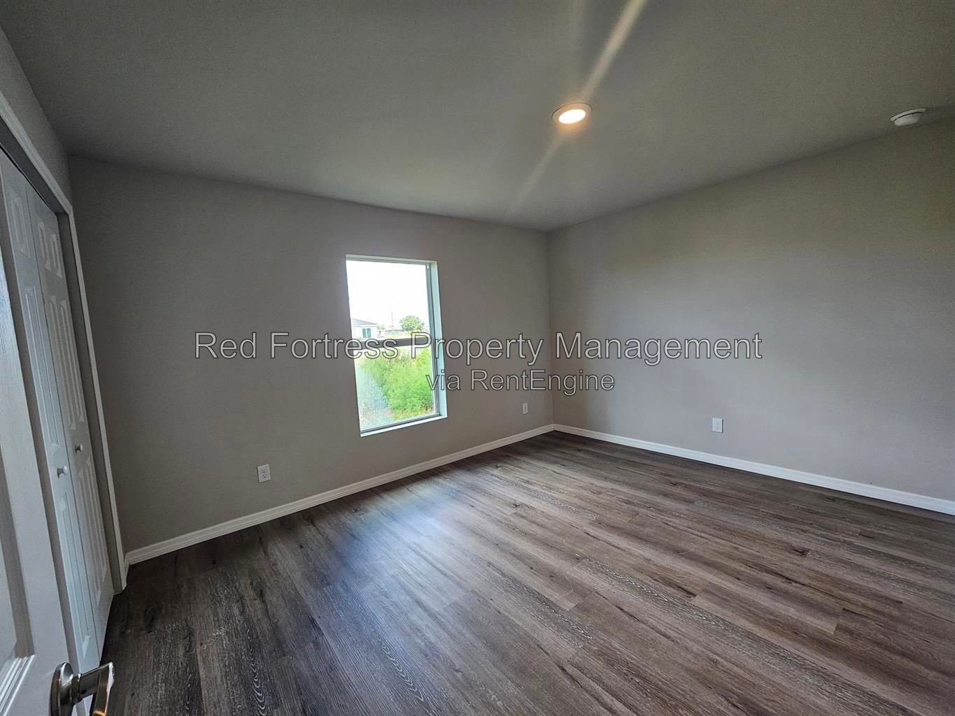 2300 NW 9th Ave property image