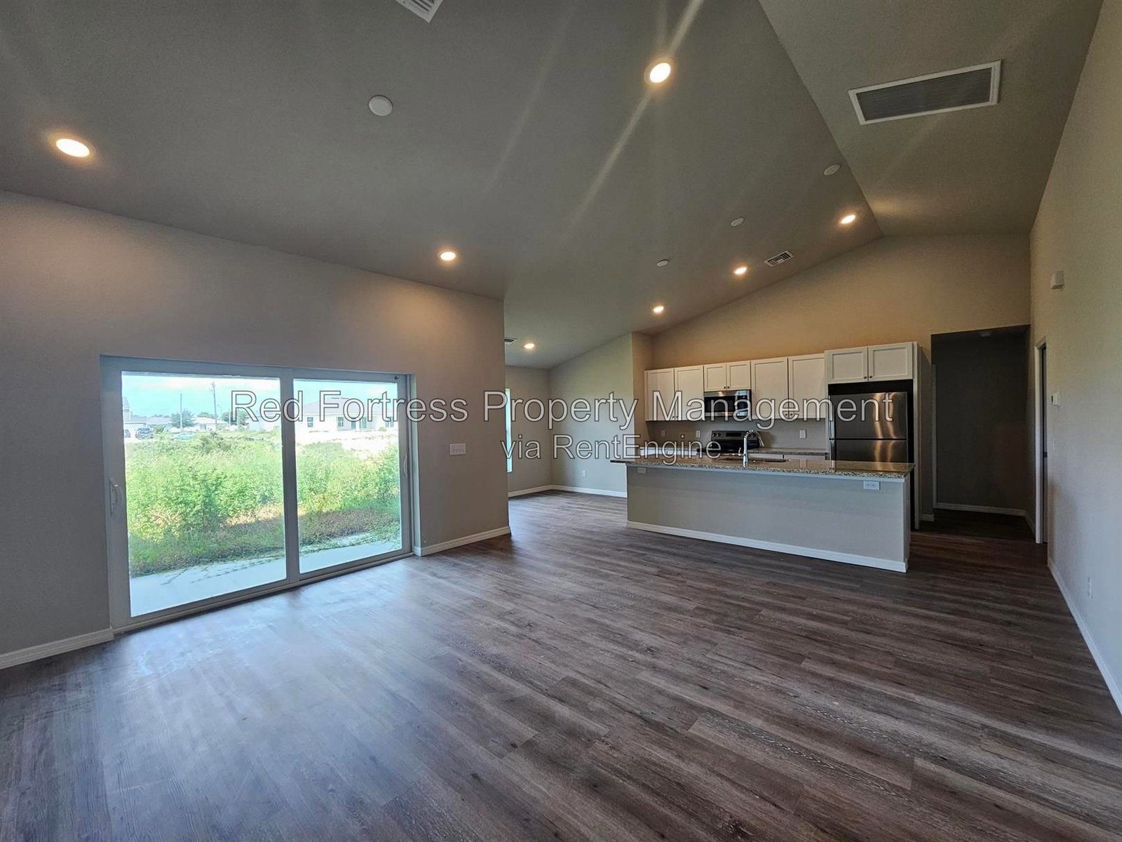 2300 NW 9th Ave property image