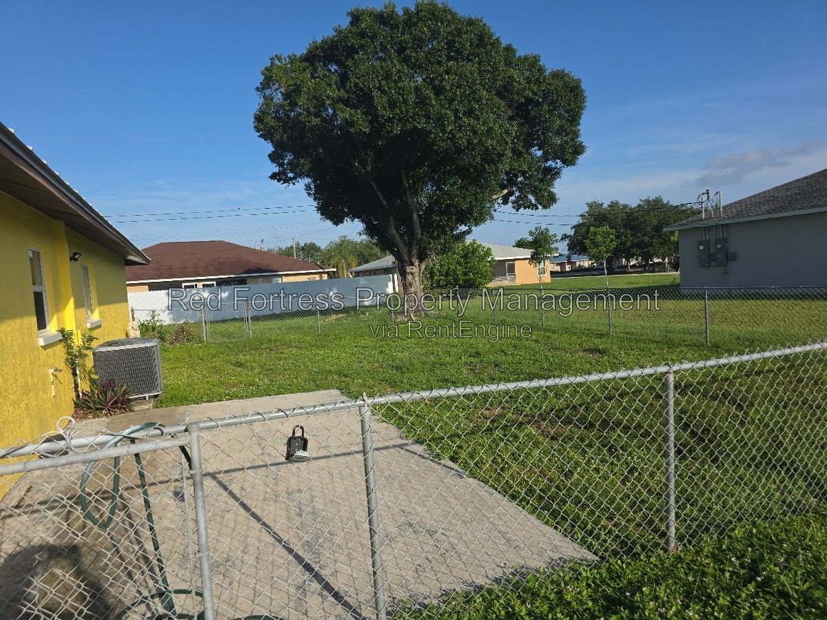 3608 SW 7th Pl property image