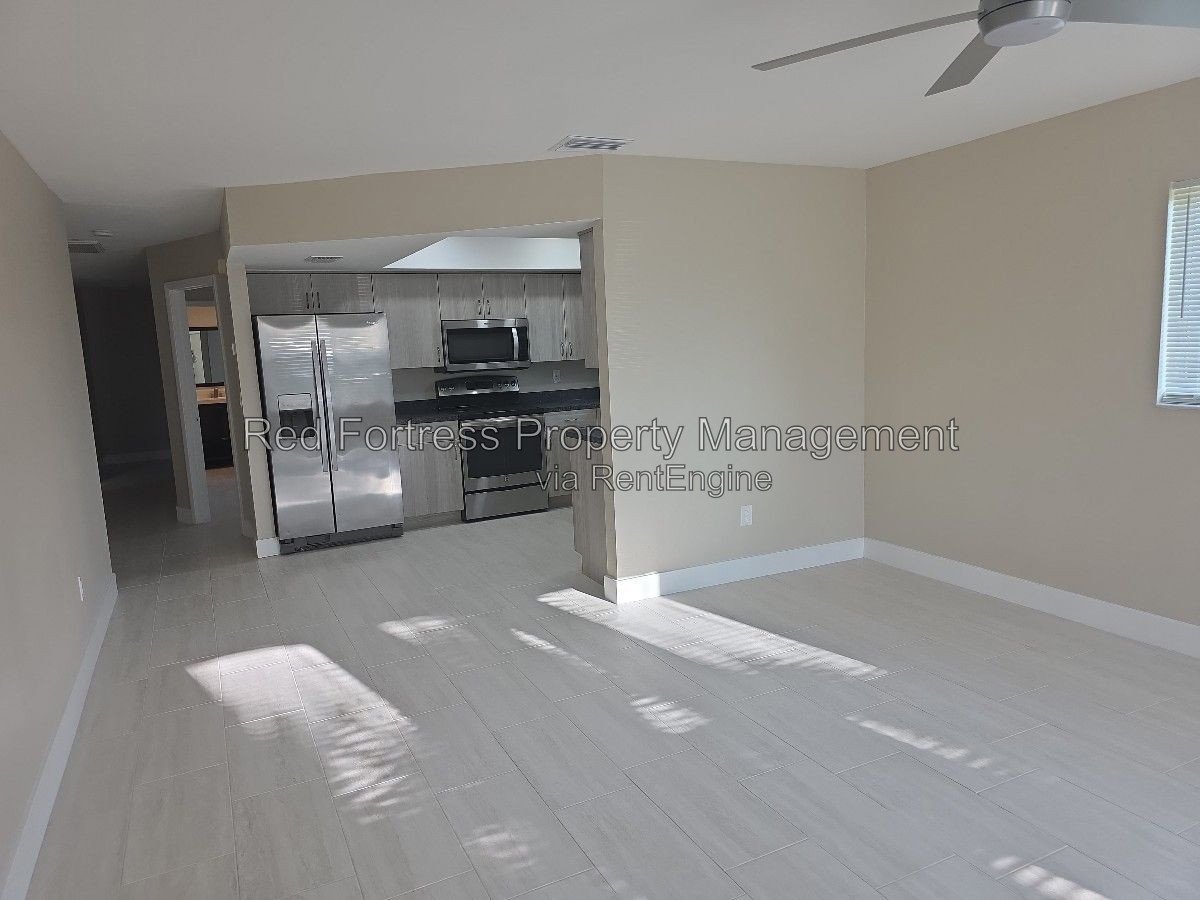 3608 SW 7th Pl property image