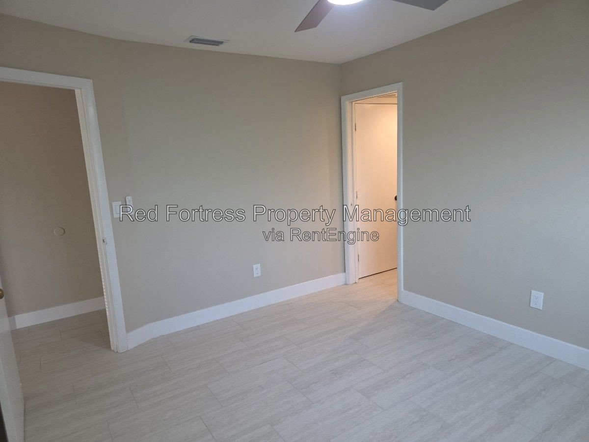 3608 SW 7th Pl property image