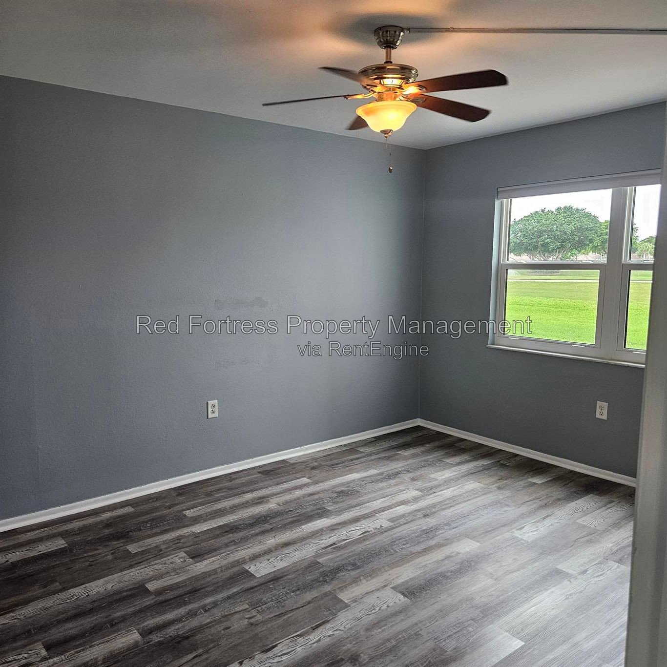 1660 Pine Valley Dr property image