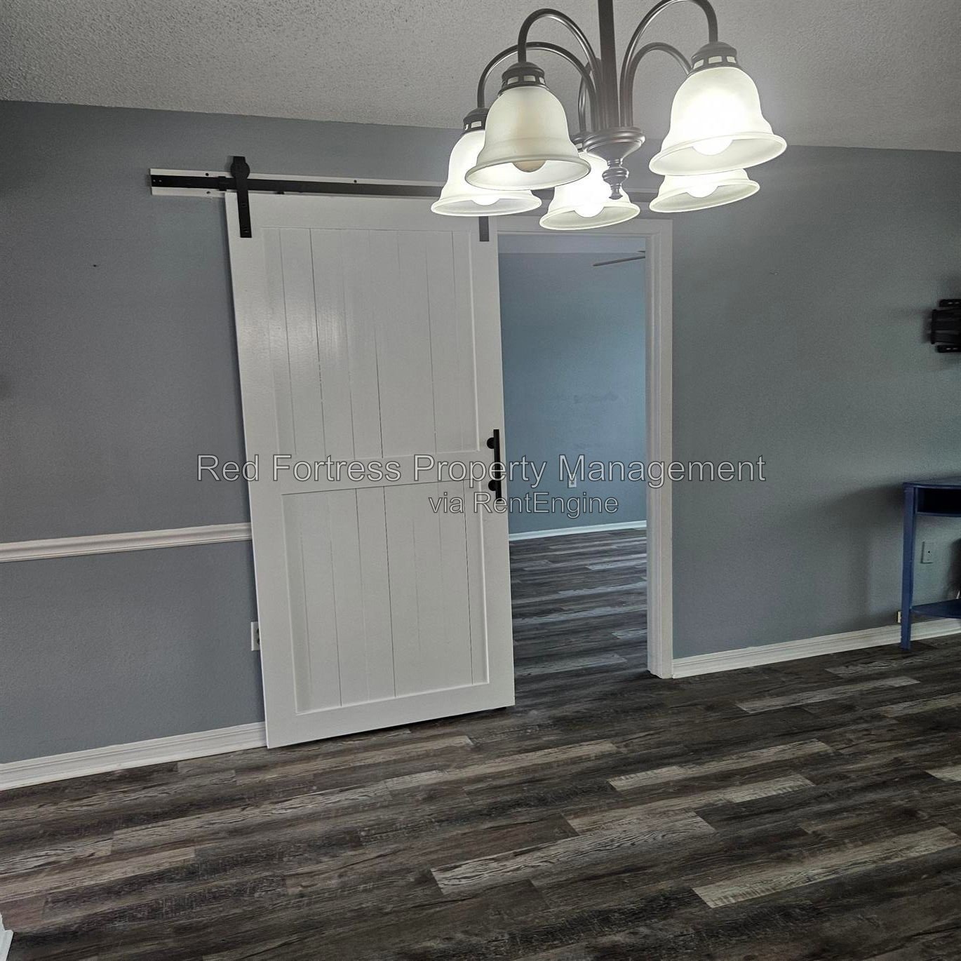 1660 Pine Valley Dr property image