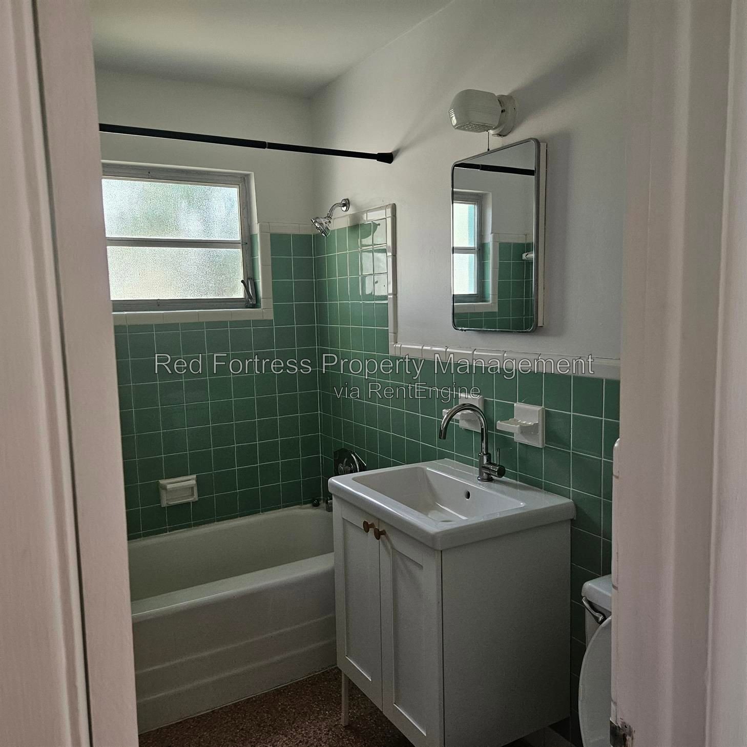 1531 Grace Ave property image