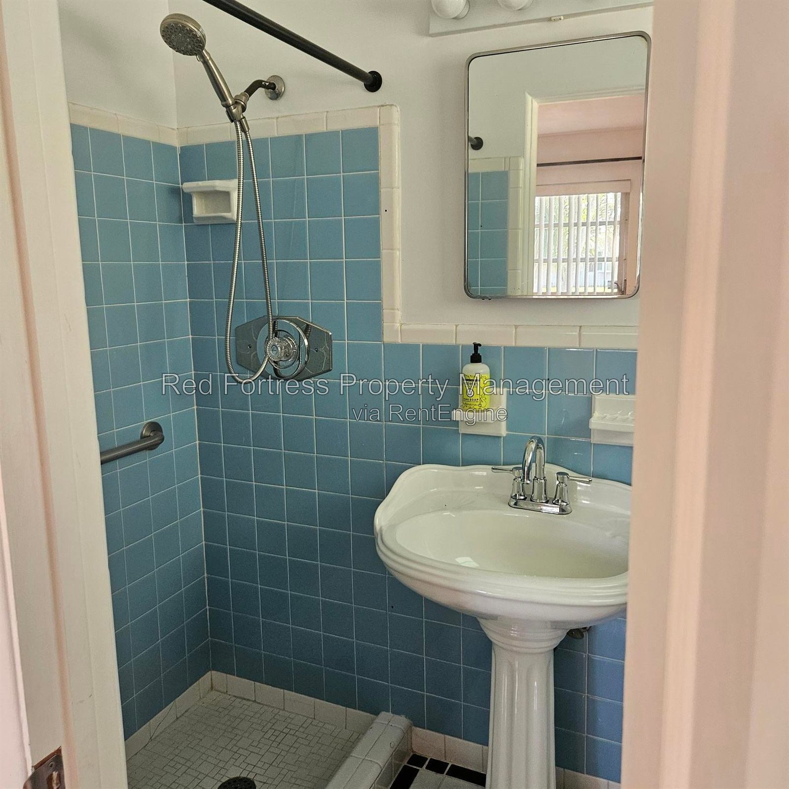 1531 Grace Ave property image