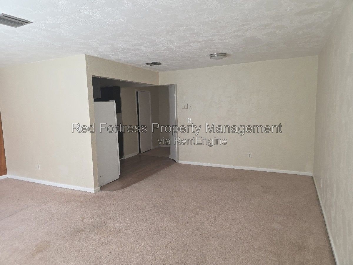 718 Karlov St property image