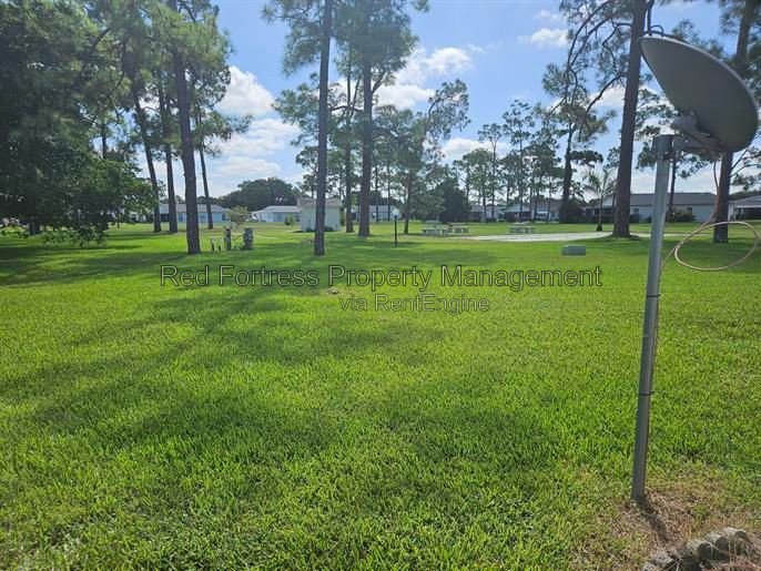 29 Pinewood Blvd property image