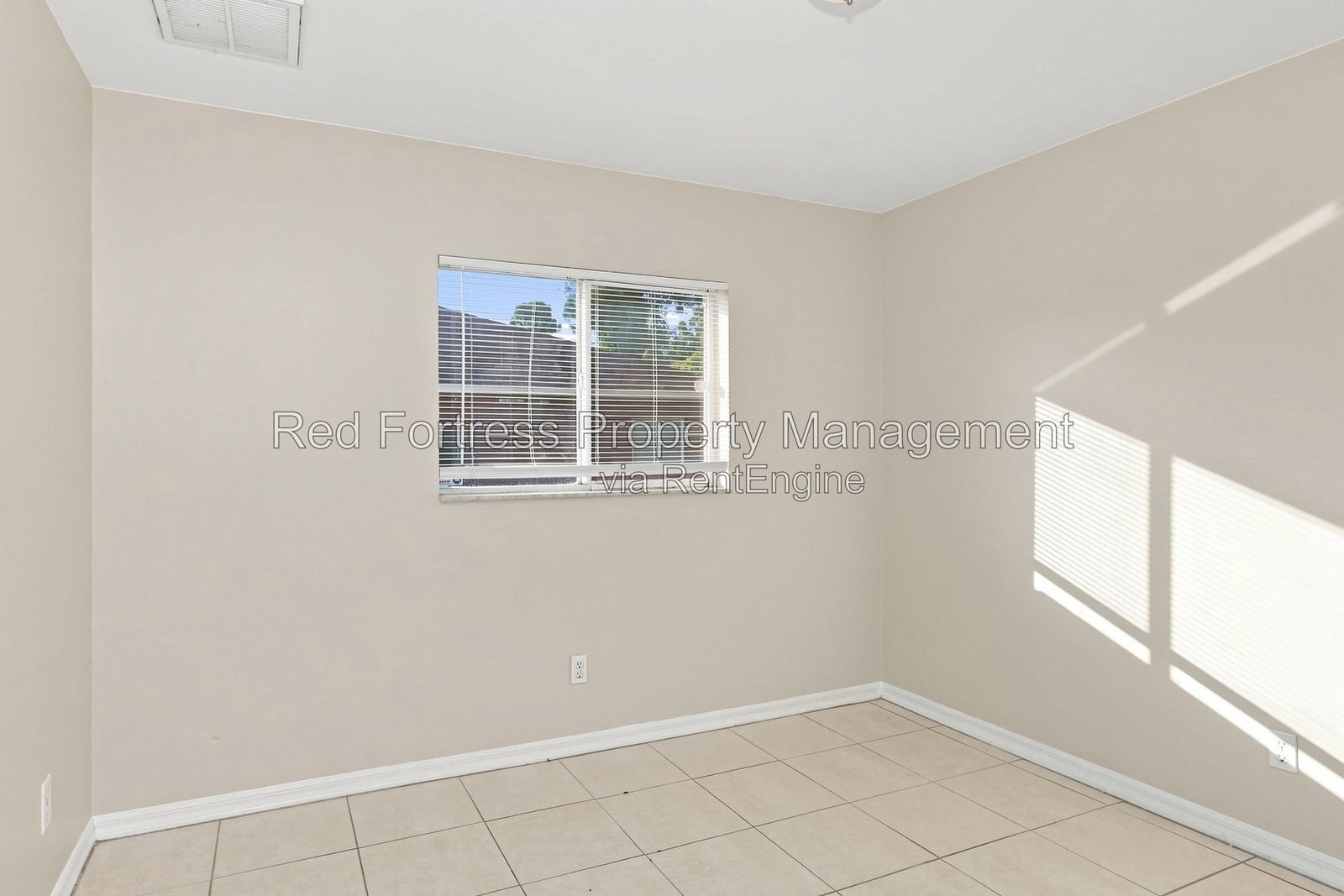 5237 30th St SW property image