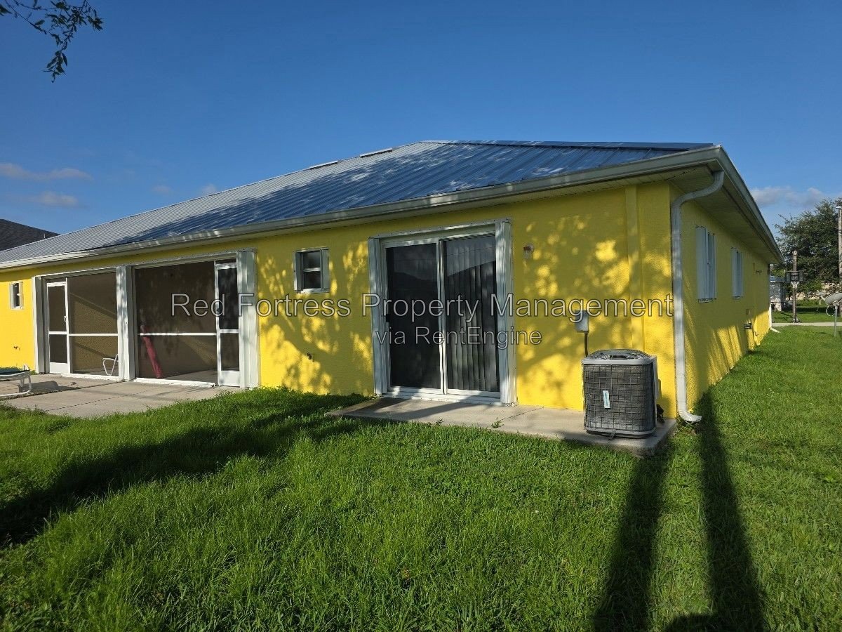 4519 SW 7th Pl property image