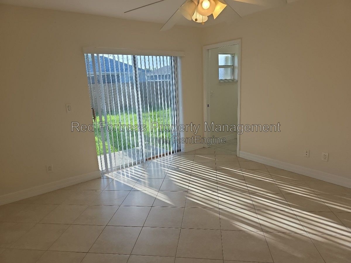 4519 SW 7th Pl property image