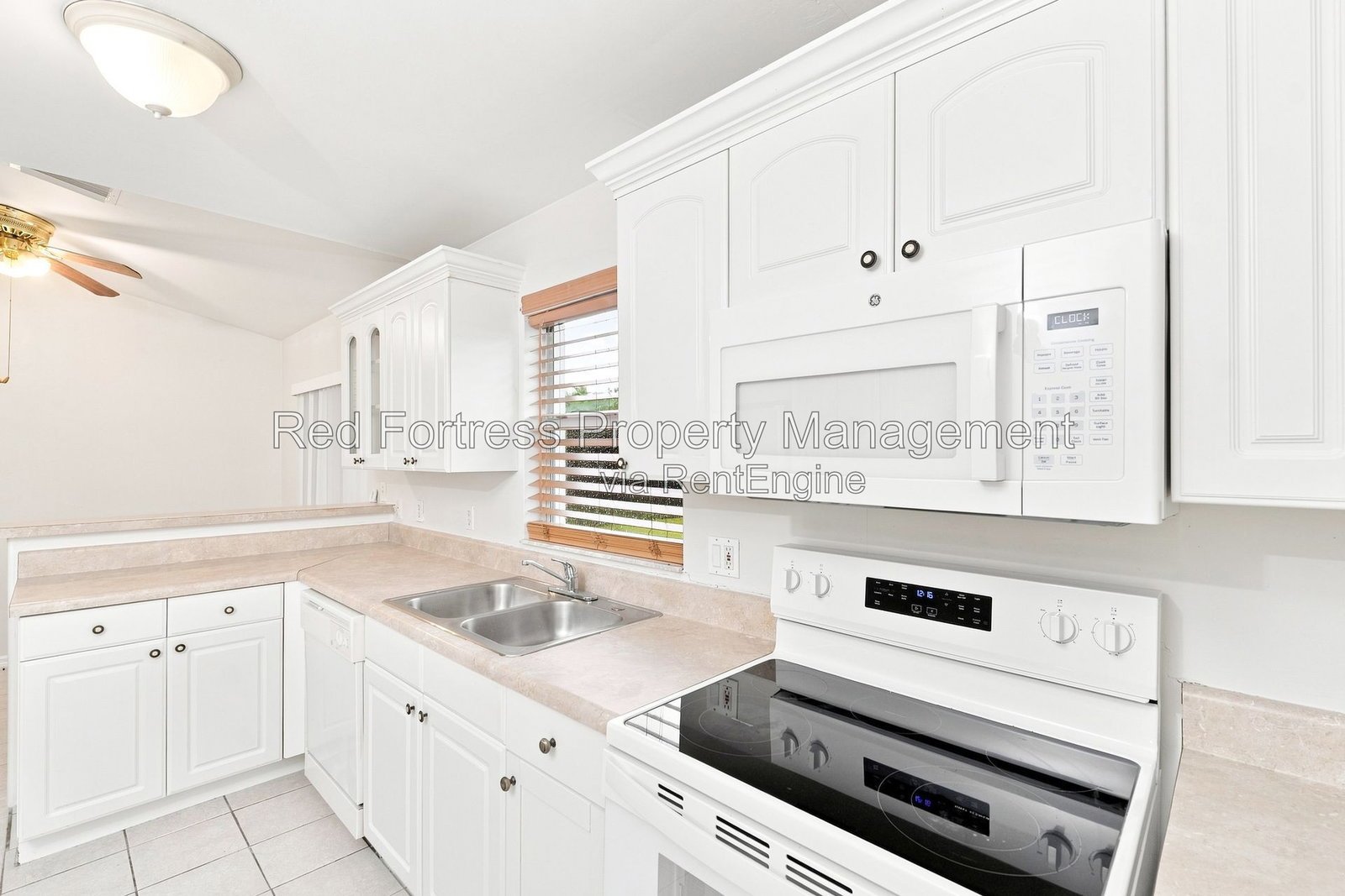 1814 SW 42nd St property image