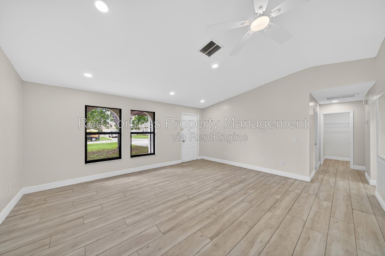 1420 SE 19th St property image