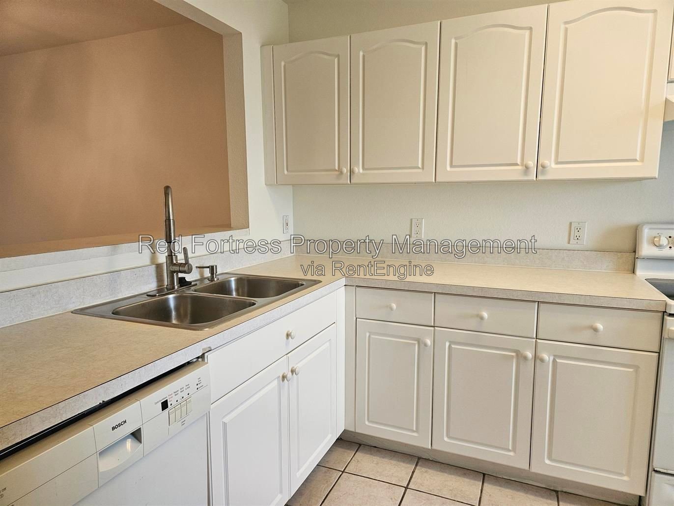 1016 SW 47th #201 property image