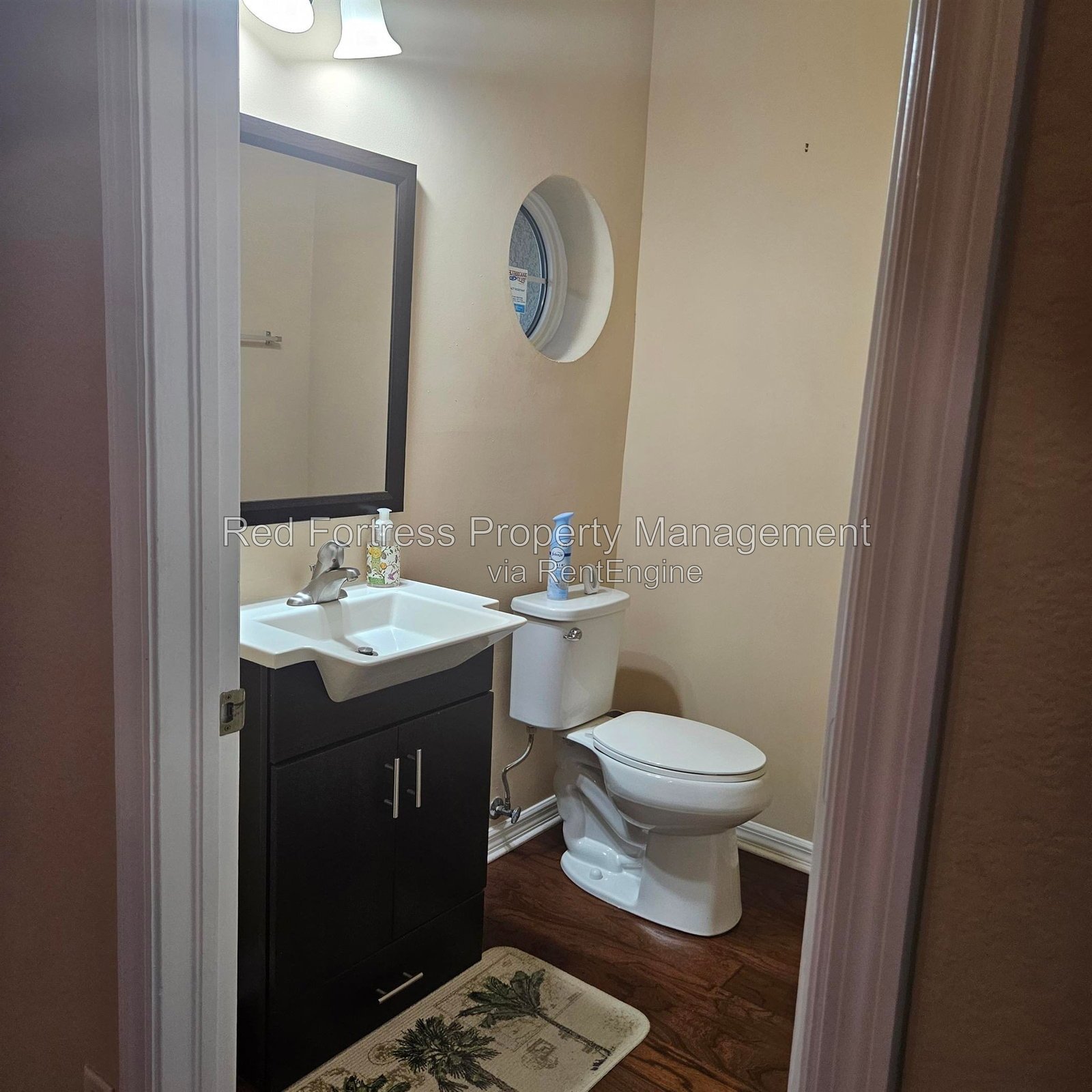 9521 Roundstone Cir property image