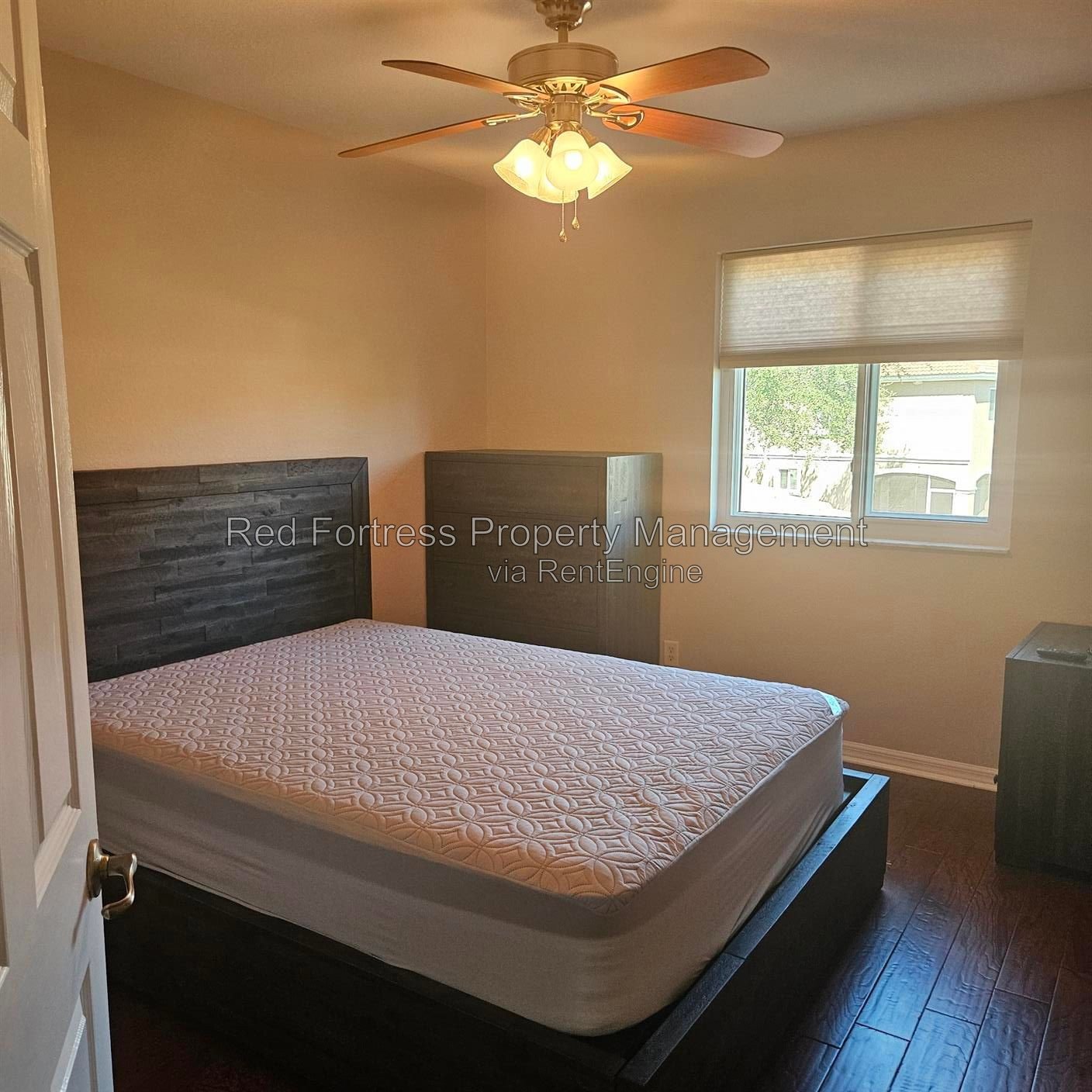 9521 Roundstone Cir property image