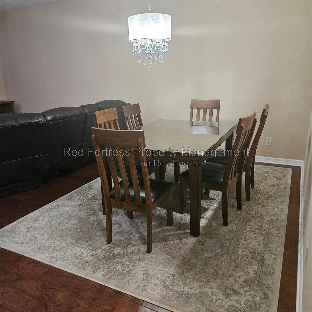 9521 Roundstone Cir property image