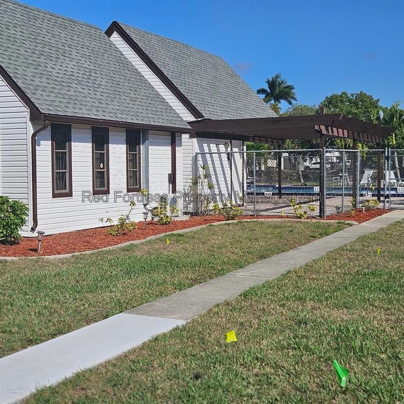 12918 Meadowood Ct property image