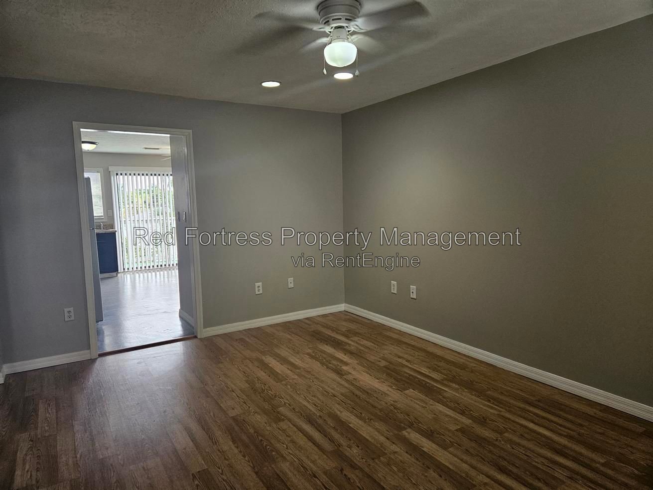 1014 SE 9th Ct D property image